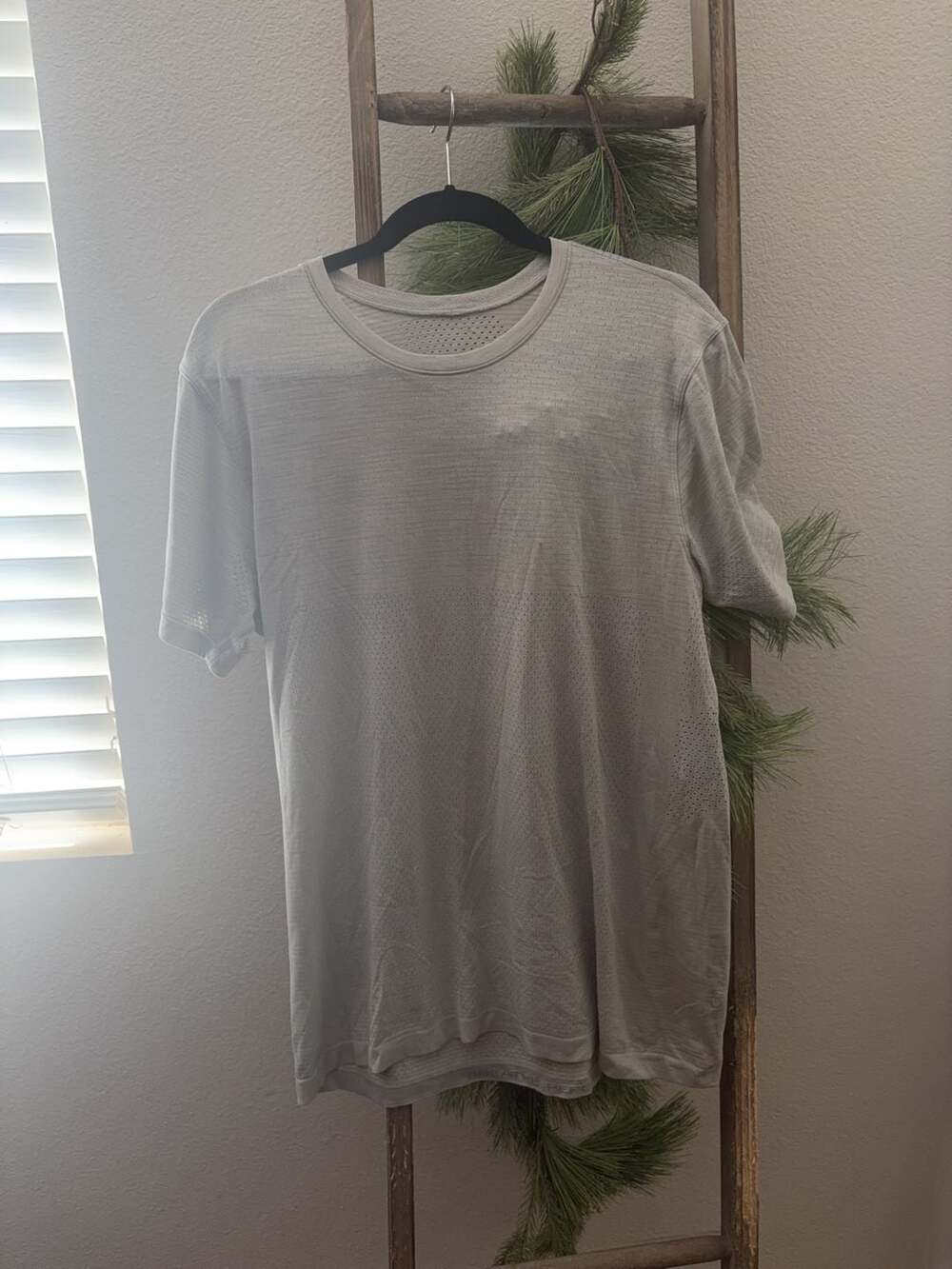 Lululemon Metal Vent Tech Short Sleeve Shirt Size L